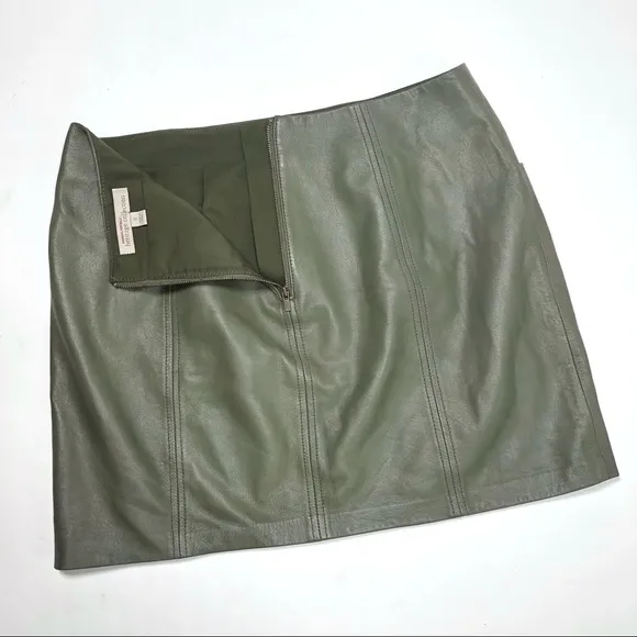 💢 BANANA REPUBLIC 💢 lamb leather mini skirt with front pockets 8️⃣