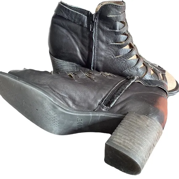 💜💜 DKODE Open Toe Leather Shoes Ladies Size 38