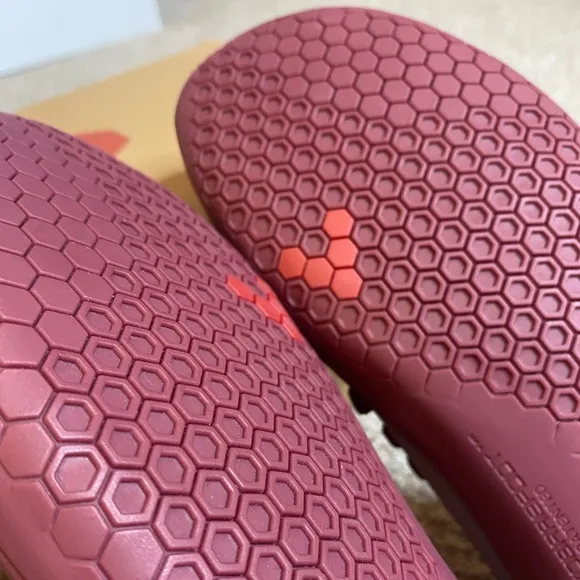 💥 EU43 NEW Rare Vivobarefoot shoes