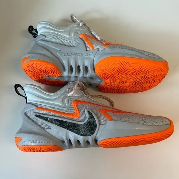 - Nike Cosmic Unity 2 Men’s Sneakers. Excellent Condition. Size 8.5