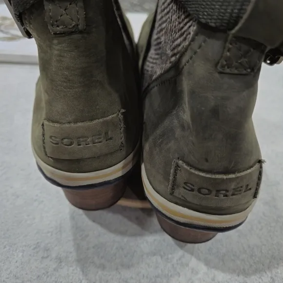 🐢 Sorel Slimboot Lace Up Size 12 Army Green With Zebra Insert!