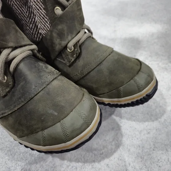 🐢 Sorel Slimboot Lace Up Size 12 Army Green With Zebra Insert!