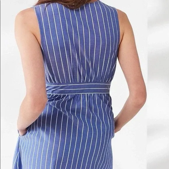 ⛴ Urban Outfitters, Pinstriped Chambray Plunging Button-Front Sleeveless Dress