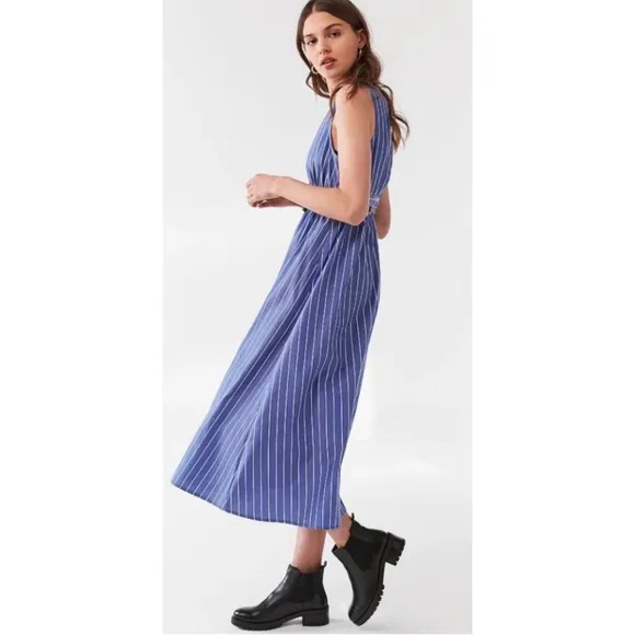 ⛴ Urban Outfitters, Pinstriped Chambray Plunging Button-Front Sleeveless Dress
