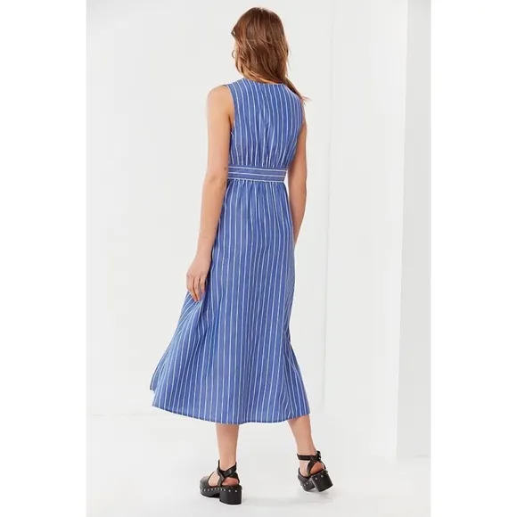 ⛴ Urban Outfitters, Pinstriped Chambray Plunging Button-Front Sleeveless Dress