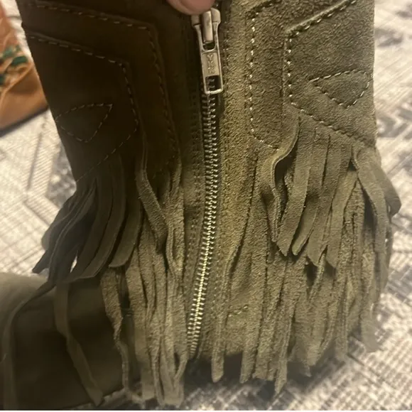 #116. NWOT my offer is Firm! Free People Lawless Suede Fringe Boots