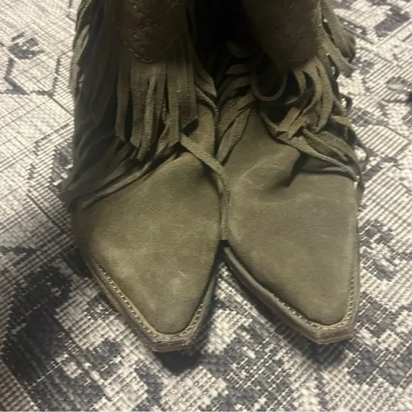 #116. NWOT my offer is Firm! Free People Lawless Suede Fringe Boots