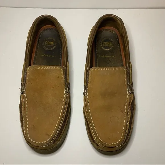 2 pairs of Mens Size 9 Slip on Shoes