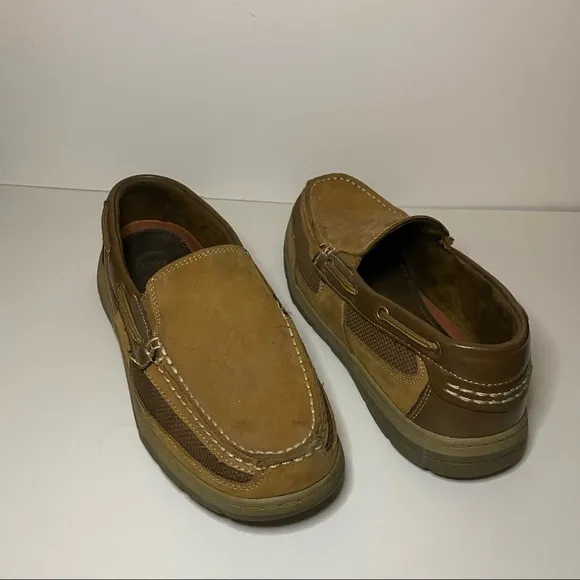 2 pairs of Mens Size 9 Slip on Shoes
