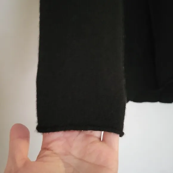 360 Cashmere 100% Cashmere Raw Hem Long Sleeve Pullover Sweater Size Small