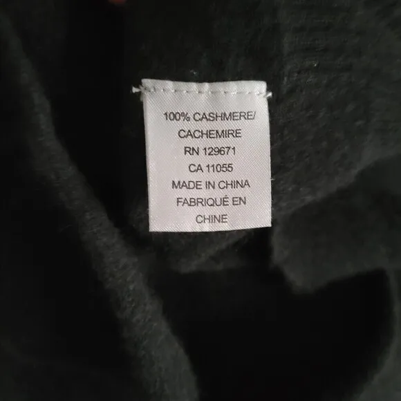 360 Cashmere 100% Cashmere Raw Hem Long Sleeve Pullover Sweater Size Small