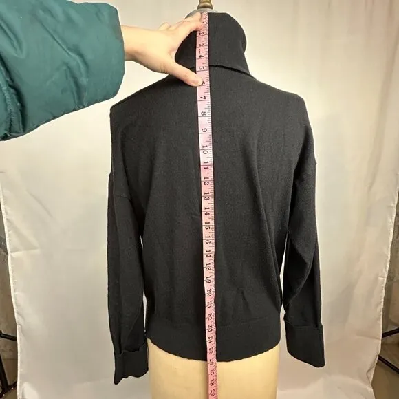 525 Turtleneck Open Shoulder Cut Out Long Sleeve Pullover Black Sweater Size Med