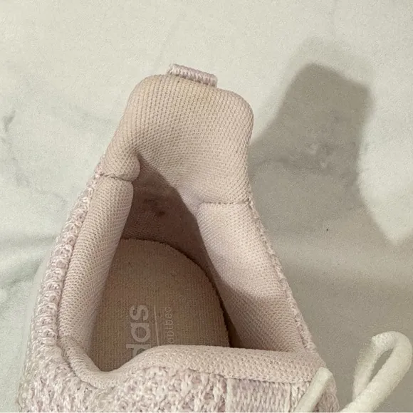 543. Adidas CF ADV Adapt Womens 7 Pink Mesh Sneakers Tennis Shoes DB0266