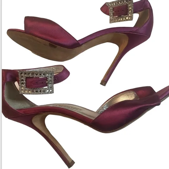 $925 MANOLO BLAHNIK PINK DRIBBIN JEWELED CRYSTAL SATIN SANDALS Sz 36 US 6 SHOES