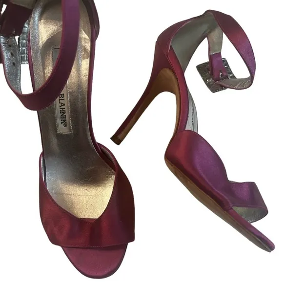 $925 MANOLO BLAHNIK PINK DRIBBIN JEWELED CRYSTAL SATIN SANDALS Sz 36 US 6 SHOES