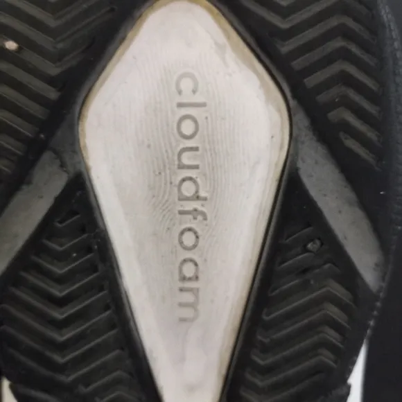 Adidas Cloudfoam 7.5 Mens Mid Top Sneakers Shoes in Black on White