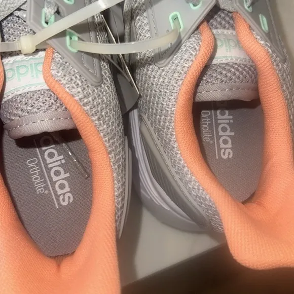 Adidas Duramo Low  Grey Running course a pied Athltic Shoes Brand New open box