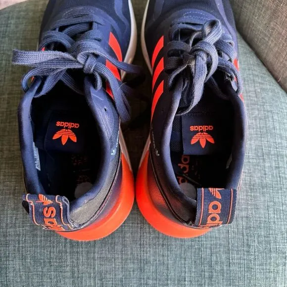 adidas Men’s Multix Shoes Sneakers Navy orange size 9 excellent used condition!