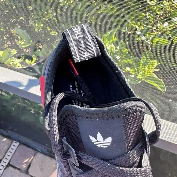 Adidas NMD_R1 Refined Black Grey Kid's Athletic Shoes GY4278 Size 4.5