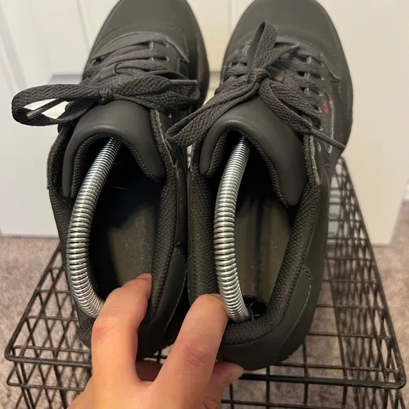 Adidas unisex Yeezy power phase Calabasas shoes size 6M/7.5W