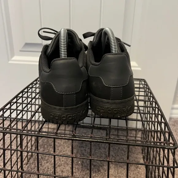 Adidas unisex Yeezy power phase Calabasas shoes size 6M/7.5W