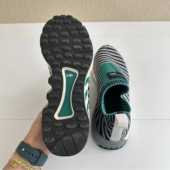 Adidas Women’s EQT Support Sock Primeknit Core Black Sub Green sz W8/M7