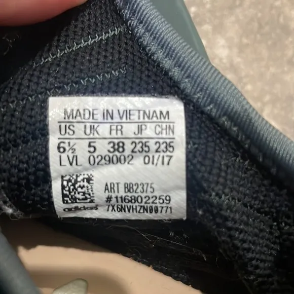 Adidas Women’s NMD XR1 Primeknit Ivy Shoes Sz 6.5
