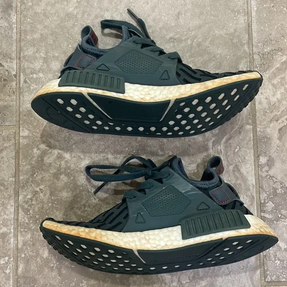 Adidas Women’s NMD XR1 Primeknit Ivy Shoes Sz 6.5
