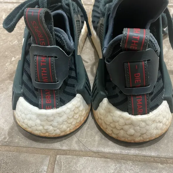 Adidas Women’s NMD XR1 Primeknit Ivy Shoes Sz 6.5