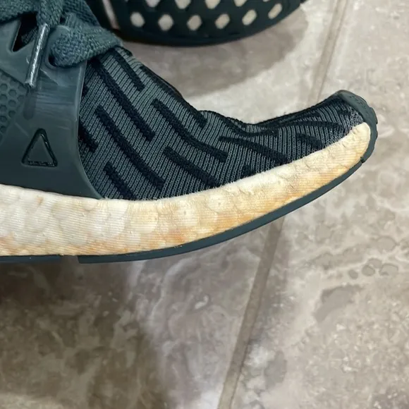 Adidas Women’s NMD XR1 Primeknit Ivy Shoes Sz 6.5