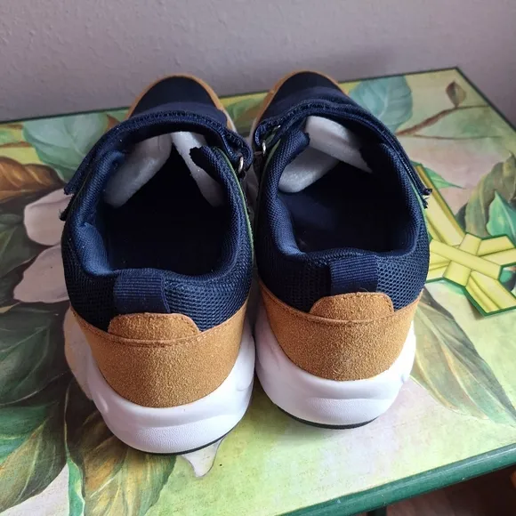 ADULT MAN OR WOMAN Navy and Green Velcro Sneakers