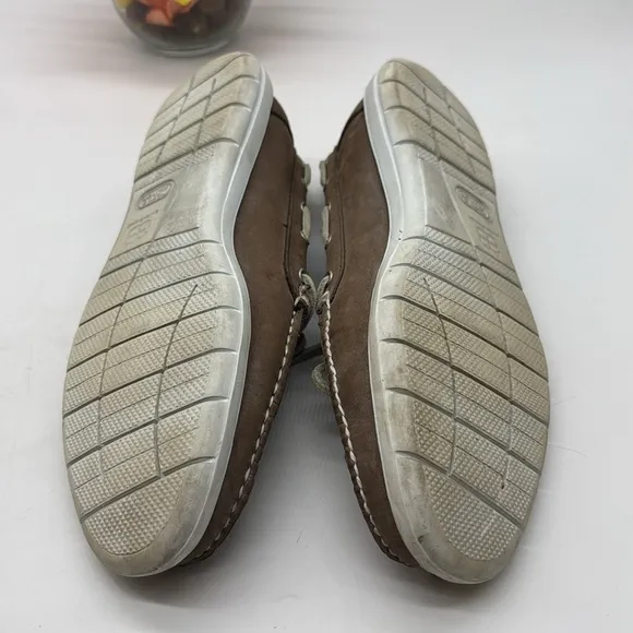 AE by Allen Edmonds Ely Brown and White Boat Shoes with Moccasin Style Size