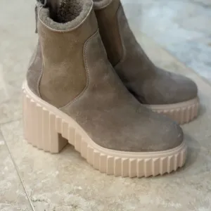 Agl Tan Ankle Boots with Chunky Platform Sole