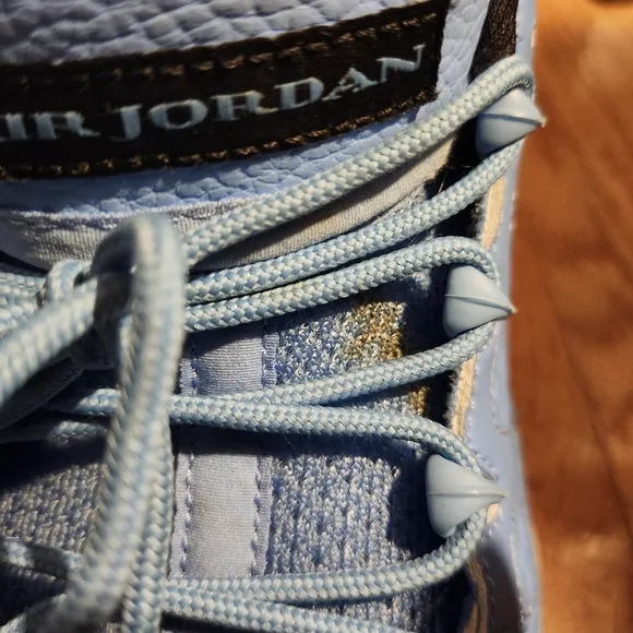 Air Jordan 9 Retro Low Pantone