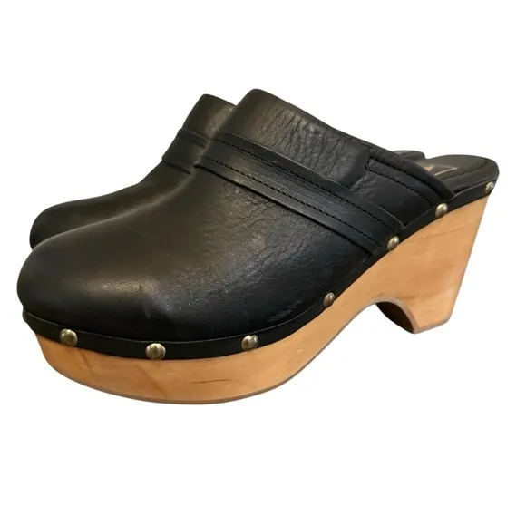 Aldo Black Platform Shoes Size 6.5 Wood Sole Leather Classic EUC Y2K