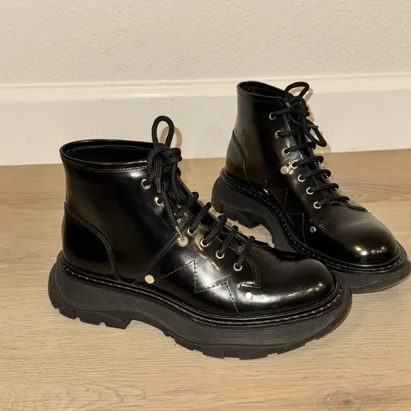 ALEXANDER MCQUEEN BOOTS