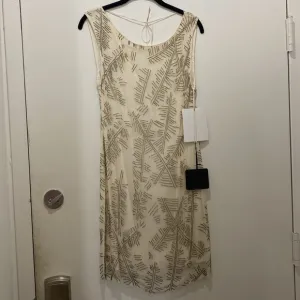 Alice   Olivia Beaded Silk Dress