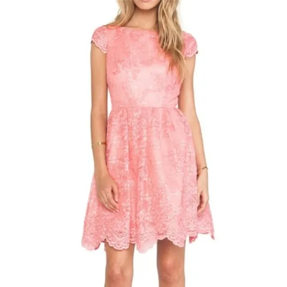 Alice   Olivia Zenden Scallop lace  Scoop Neck Edge Dress size 10