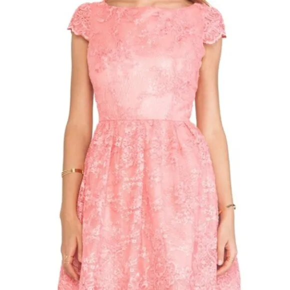 Alice   Olivia Zenden Scallop lace  Scoop Neck Edge Dress size 10