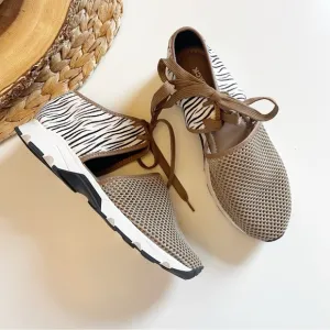 All Black Brown / Zebra Mesh Sneaker Plus 9.5
