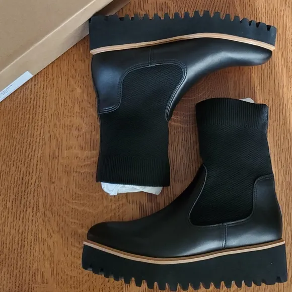 All Black Flatform Sock Boot - black