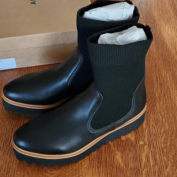 All Black Flatform Sock Boot - black