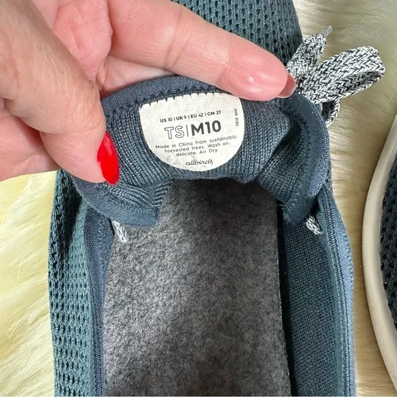 Allbirds Men's Shoes in Dark Gray with White Soles