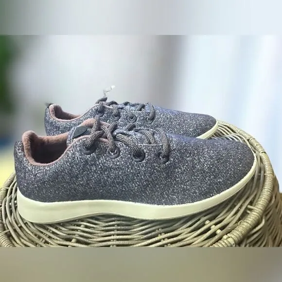 Allbirds Wool Runners Sneakers Shoes NWOB $120 Size 10