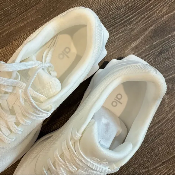 Alo Runner Running Shoes