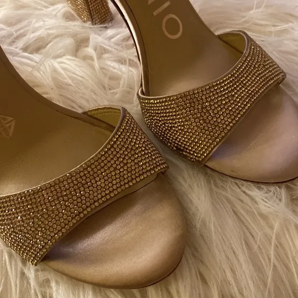 ANTONIO MELANI holiday sparkle shoes