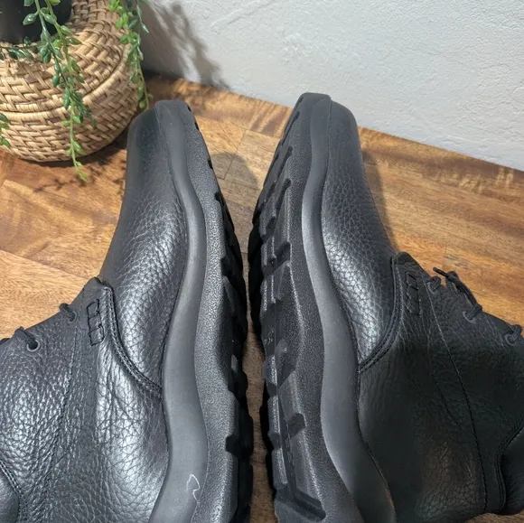 Apex - Chukka Boot - Black $195.95 Euc