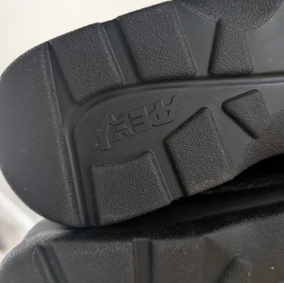Apex - Chukka Boot - Black $195.95 Euc