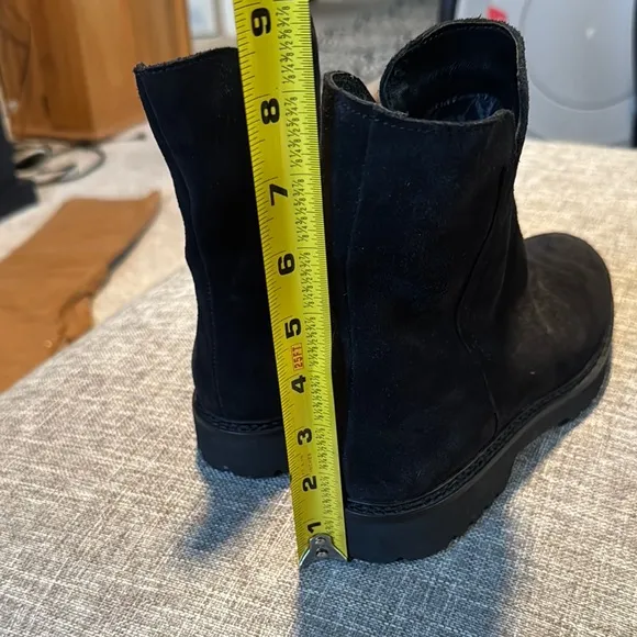 Aquatalia Black Ankle Boots Sleek Minimalist Design