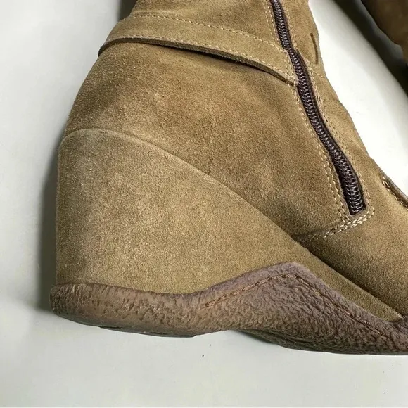 Aquatalia Suede Velcro Strap Knee High Boots Size 7